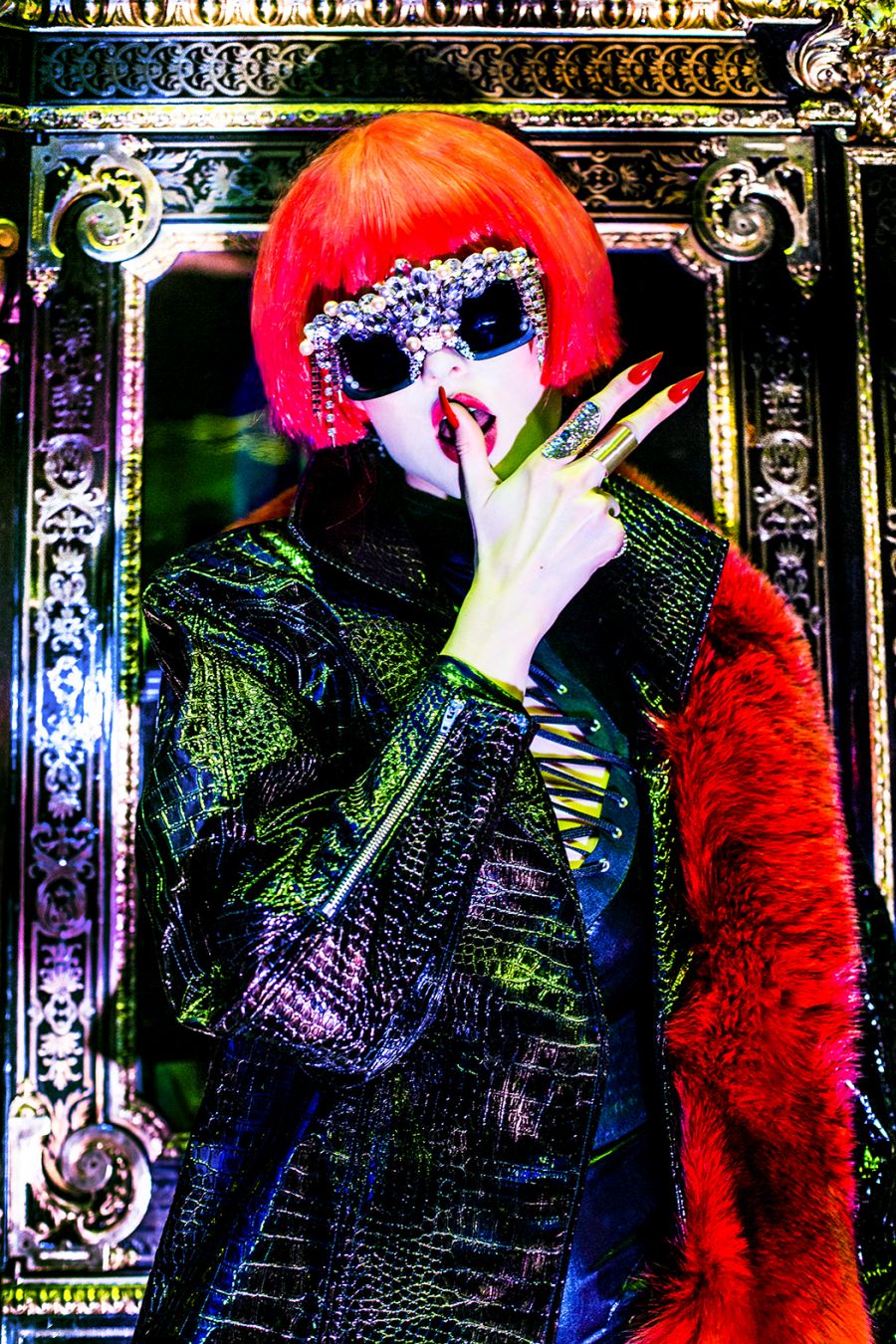 Leather jacket: Hildur Yeoman Fur: Eggert Feldskeri. Top: Alexander Wang Diamond crusted glasses: Jón Albert Rings: Calvin Klein, Jules Smith.