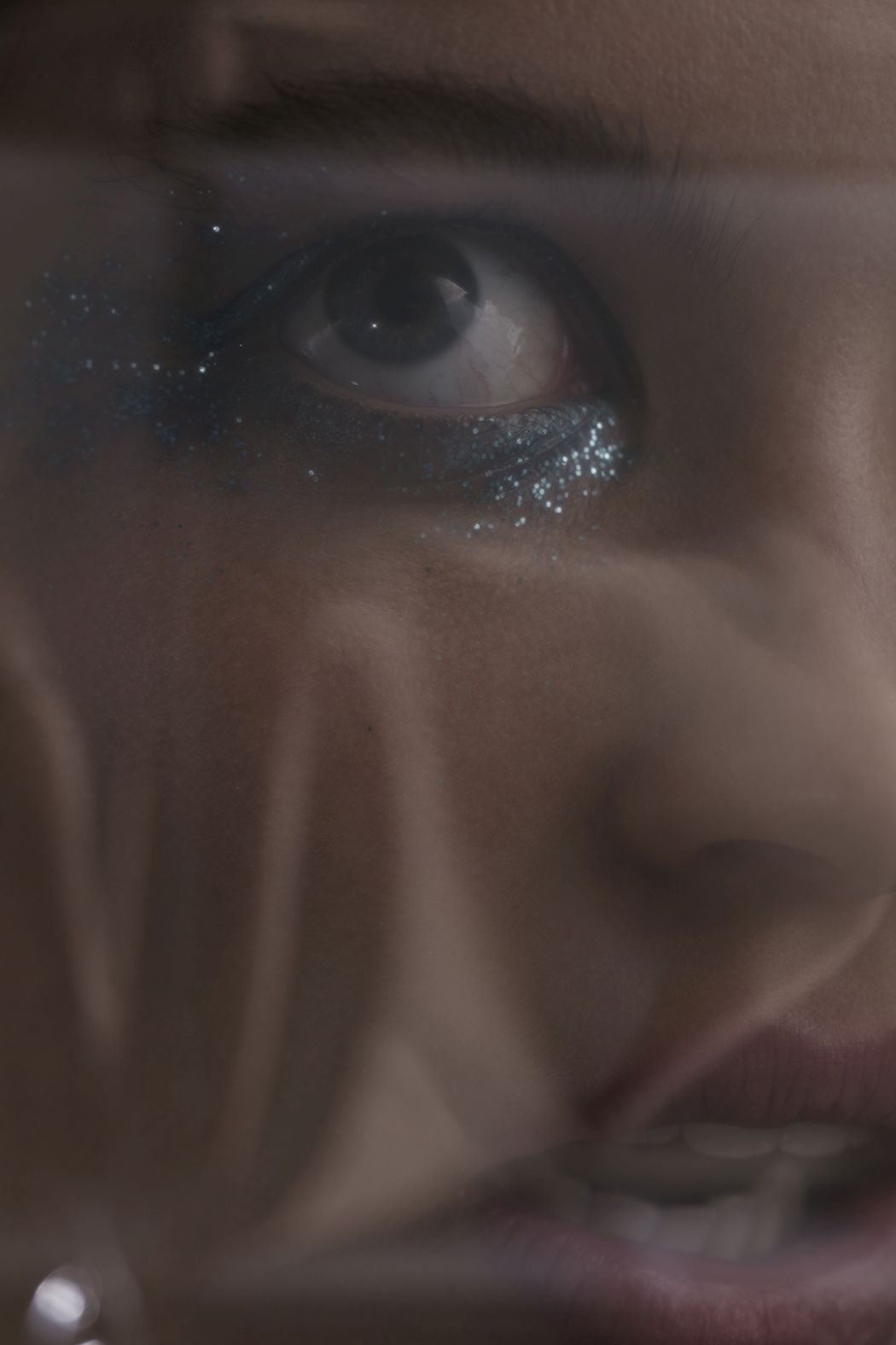 Mac Cosmetics Strobe creme Mac Cosmetics face & body foundation C1 Ben Nye Lumière creme wheel LW Backstage blue glitter Eight Hour crème by Elisabeth Arden