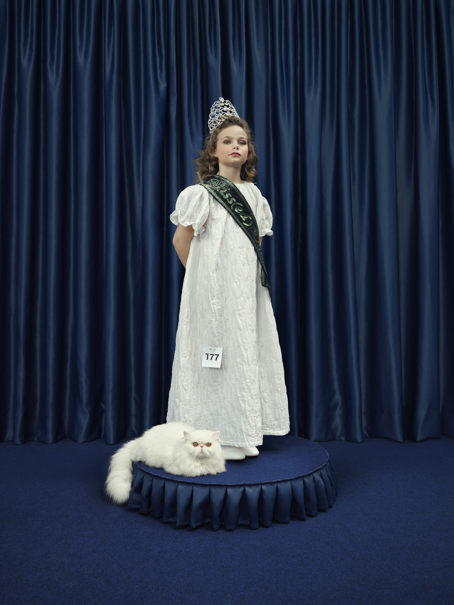 ※あ【caroline bosmans】キャロライン ボスマンズ Caroline Bosmans A/W 2023 - MISS(ED) UNIVERSE - KALTBLUT Magazine